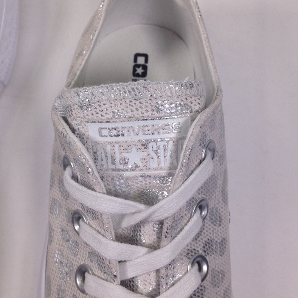 Converse INC CTAS Ox White/Silver/Wh Sneakers - Picture 5 of 9